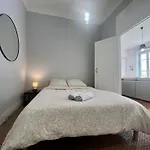 Lavany Апартаменты Лион